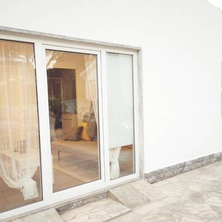 Small House With Private Park And Yard Terrugem Ngoại thất bức ảnh